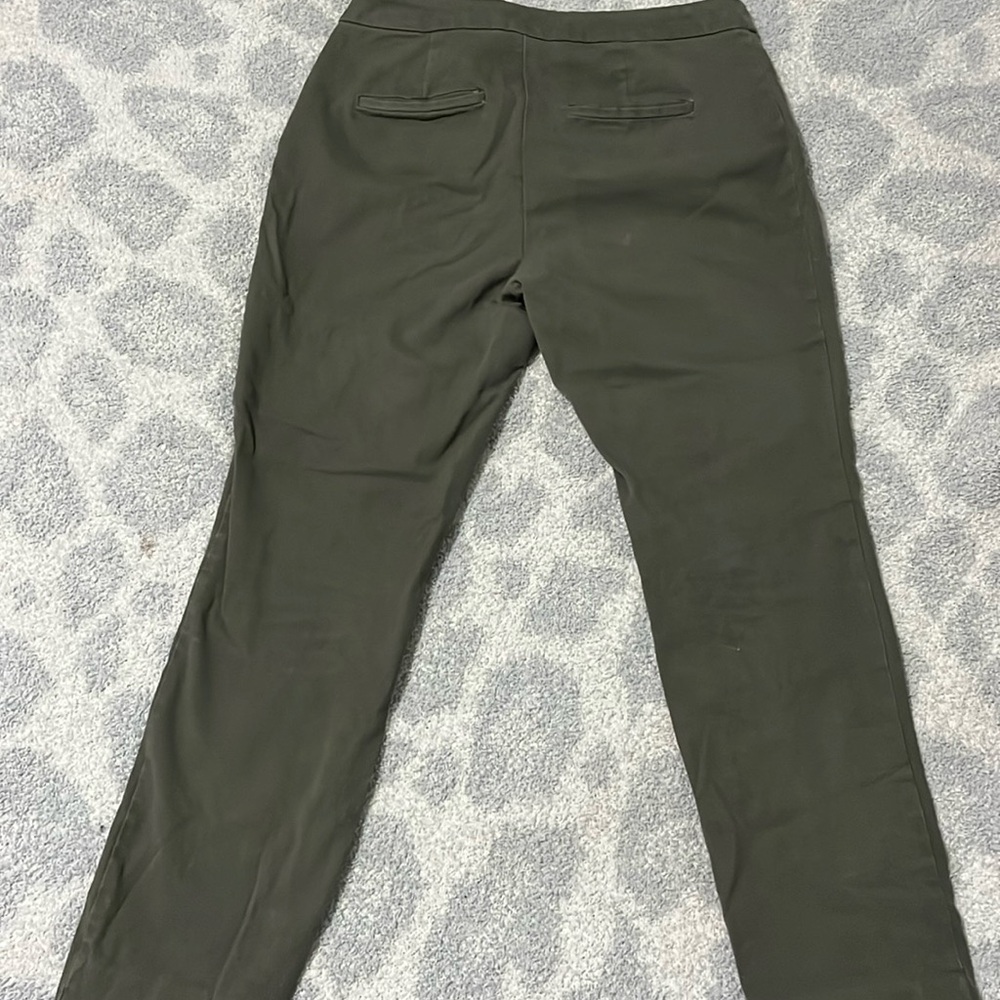 Women’s green pants
